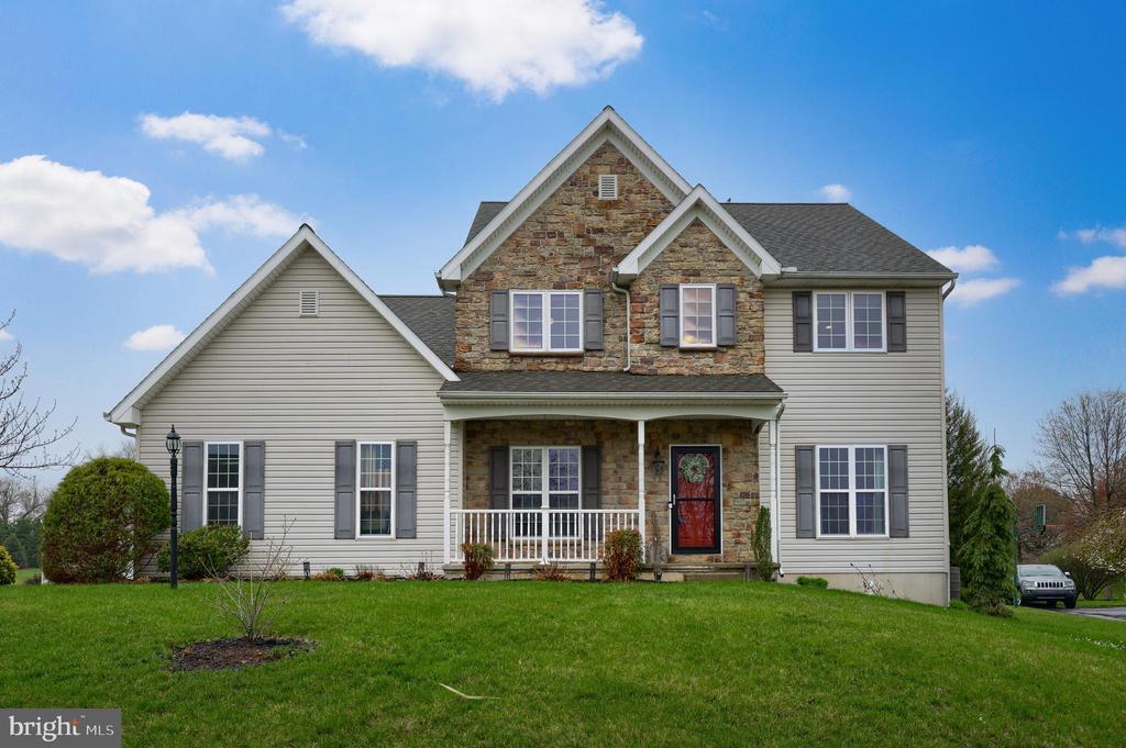 3427 GLENMEDE LANE