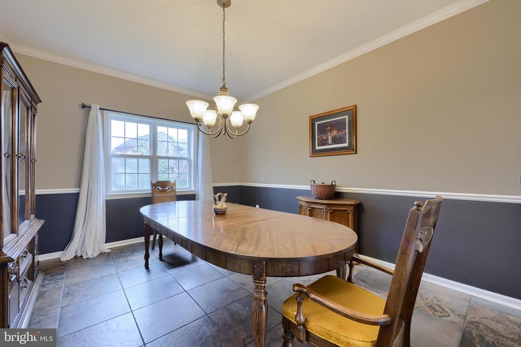 3427 GLENMEDE LANE