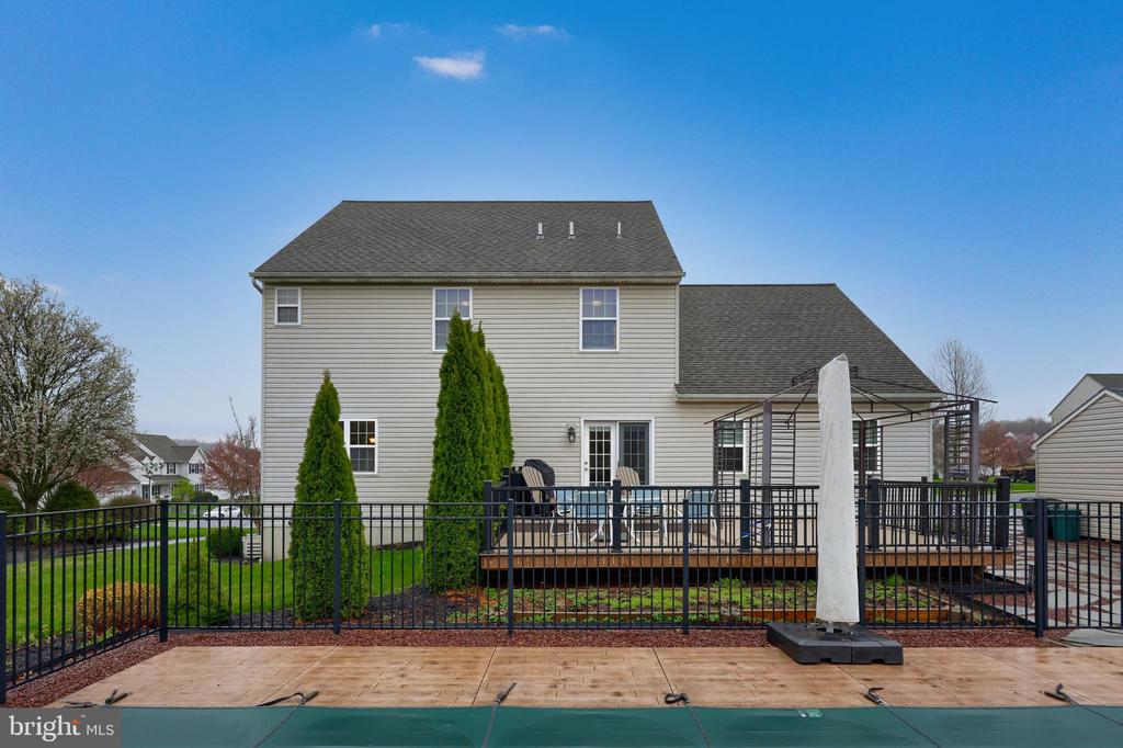 3427 GLENMEDE LANE