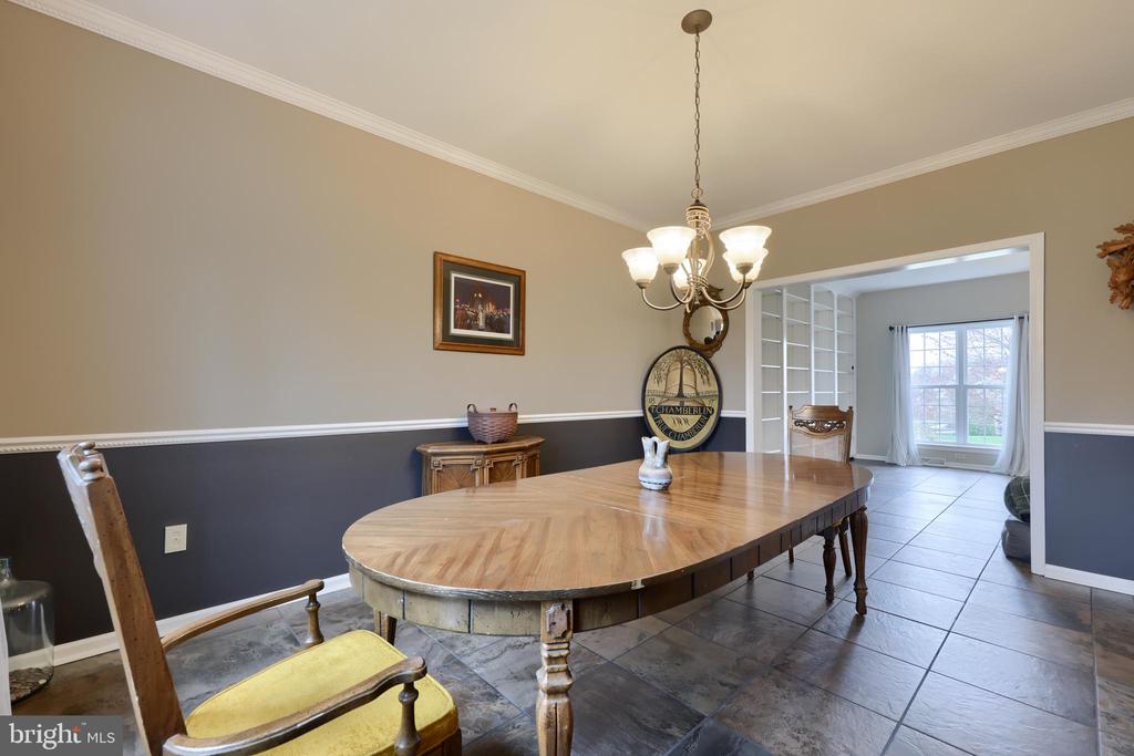 3427 GLENMEDE LANE