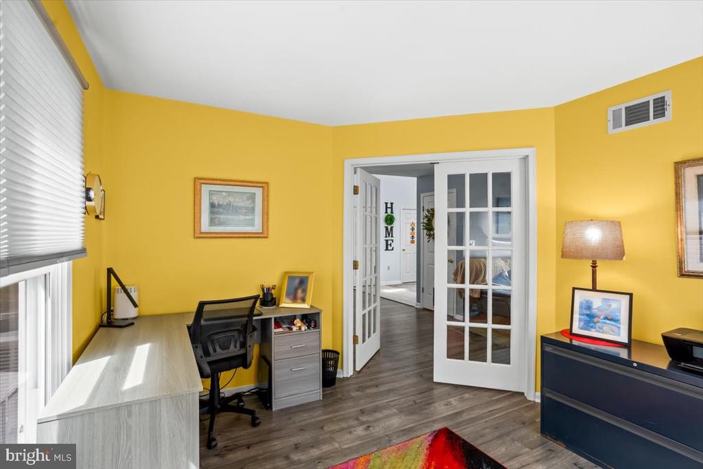 2271 HIGHLAND CIRCLE