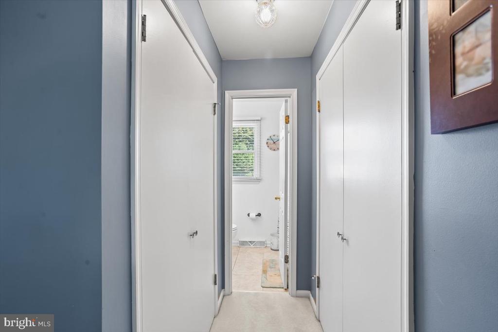 2271 HIGHLAND CIRCLE