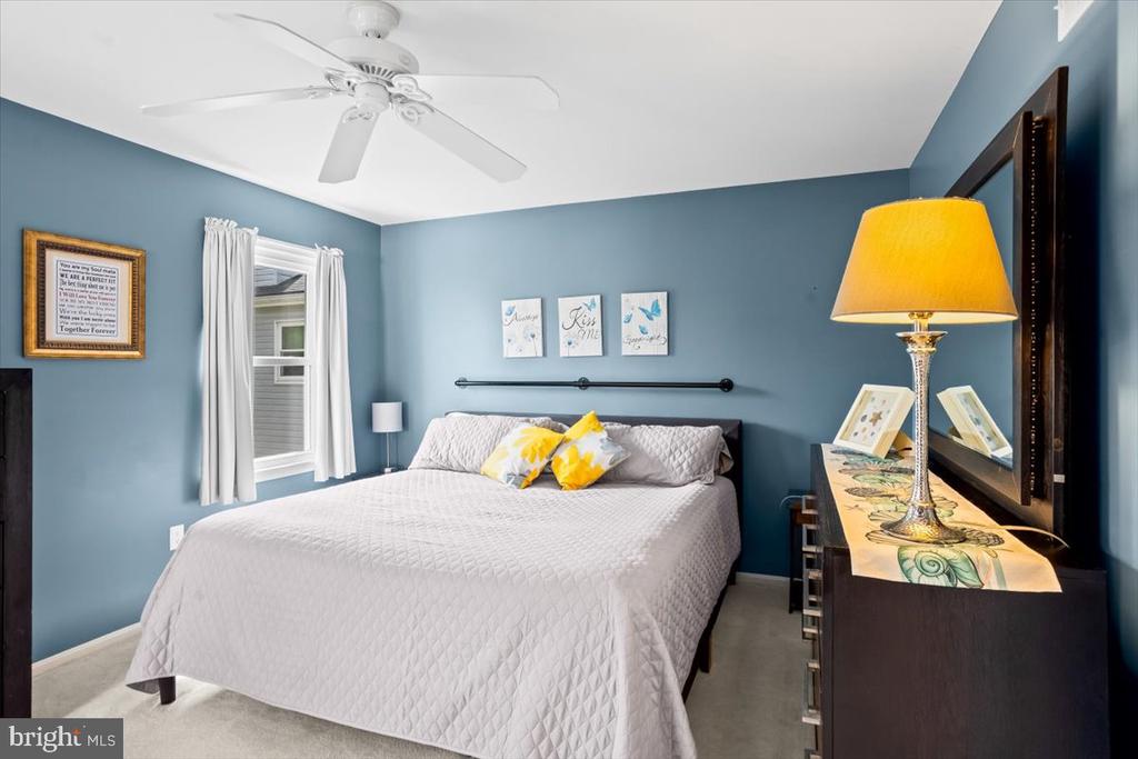 2271 HIGHLAND CIRCLE