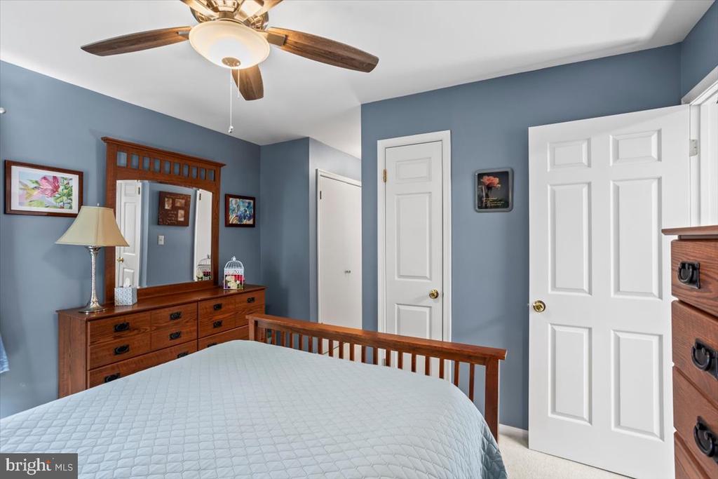 2271 HIGHLAND CIRCLE