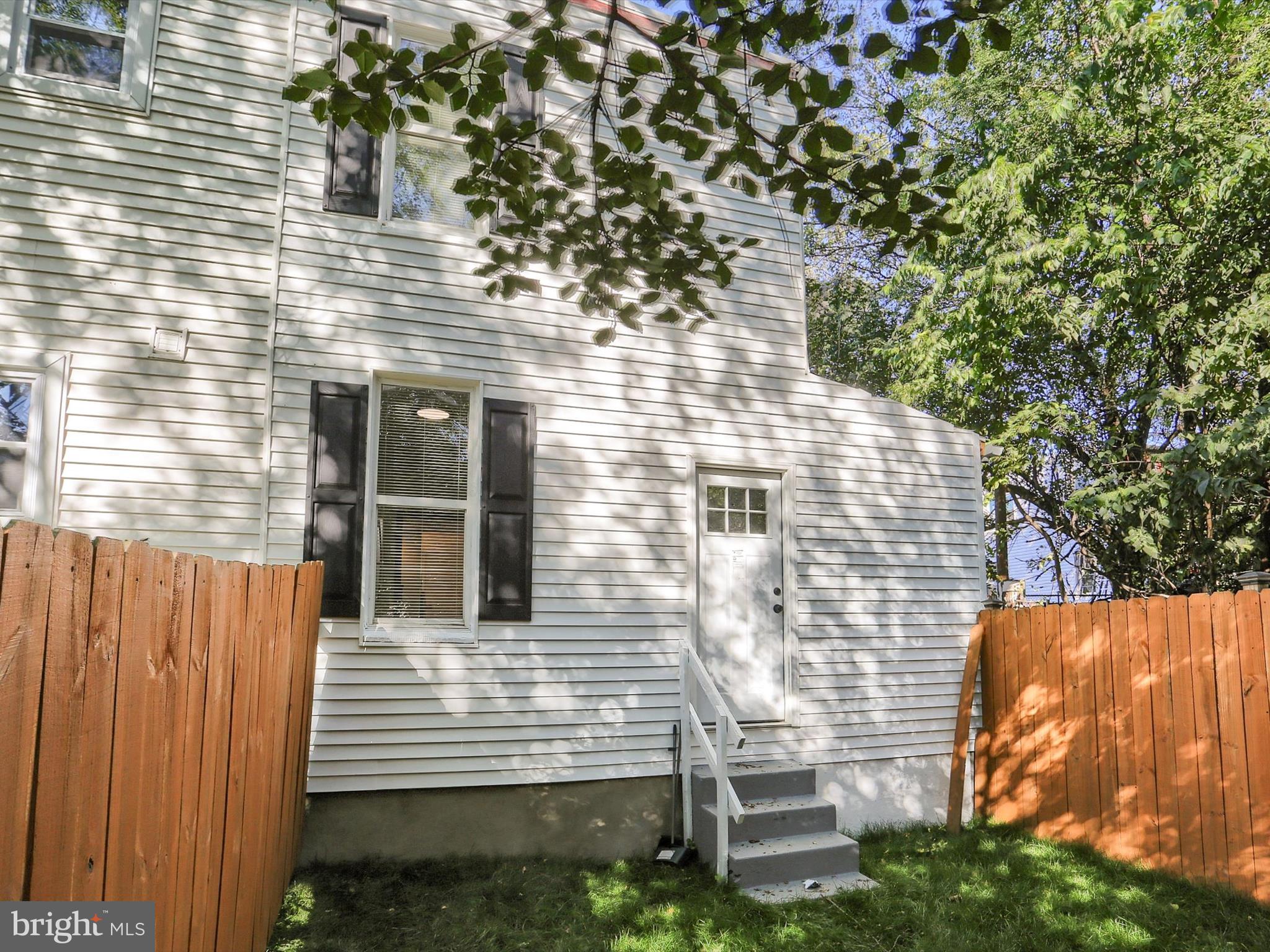 2117 BROOKWOOD STREET