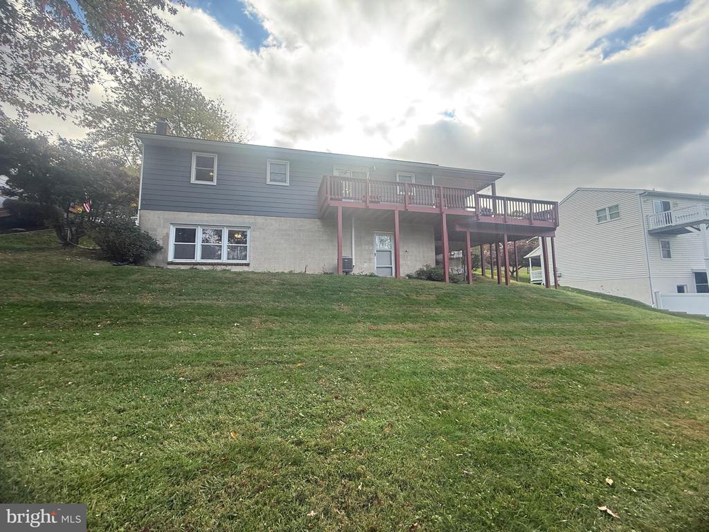 6100 HOCKER DRIVE
