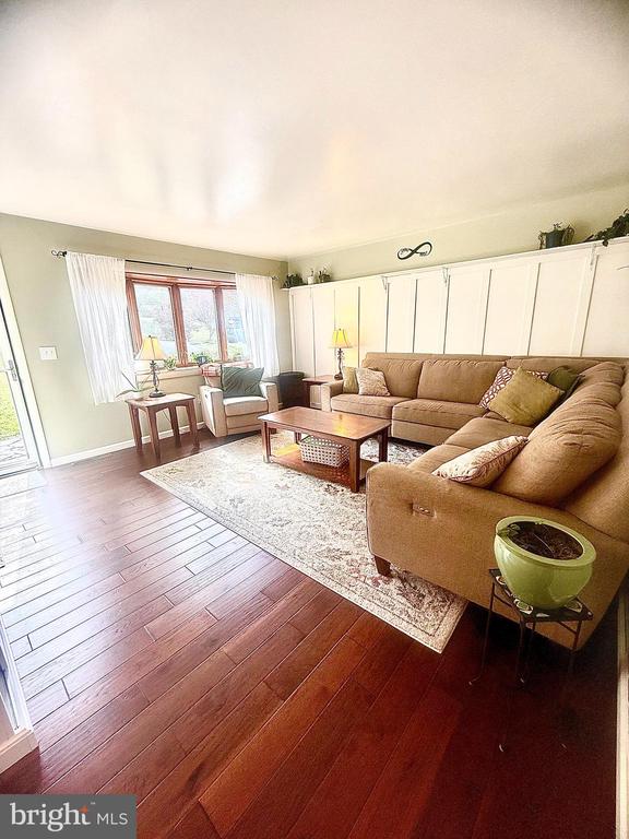 6100 HOCKER DRIVE