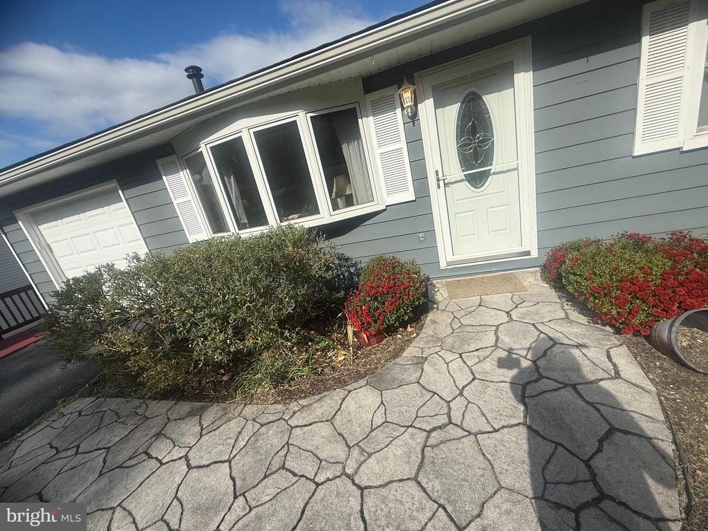 6100 HOCKER DRIVE