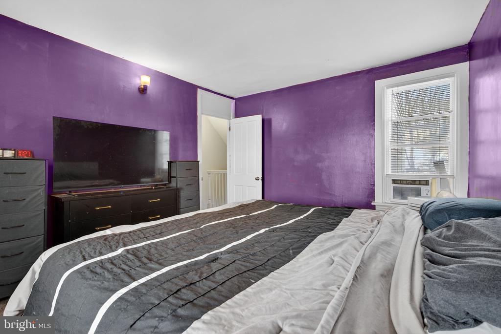 734 S 2ND STREET