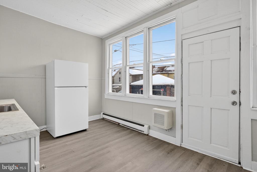 734 S 2ND STREET