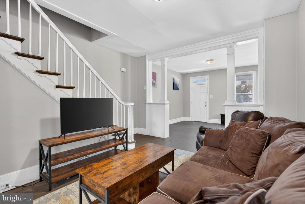 734 S 2ND STREET