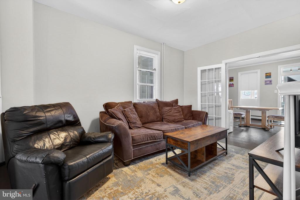 734 S 2ND STREET