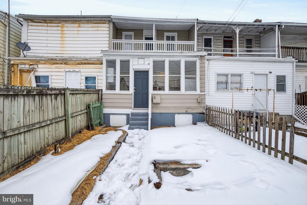 734 S 2ND STREET