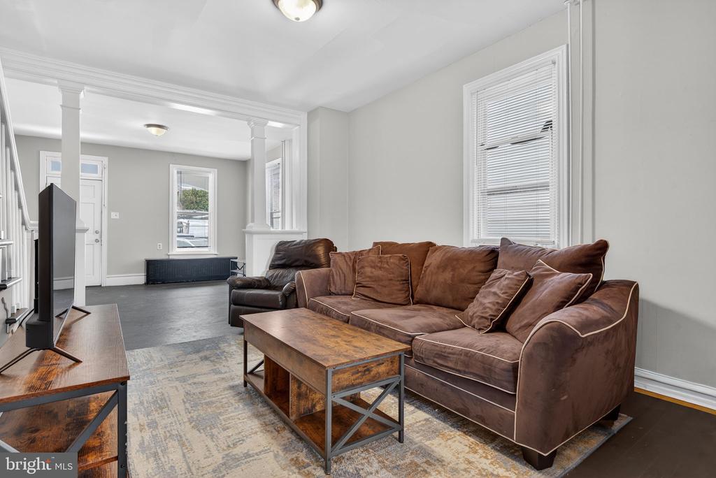 734 S 2ND STREET