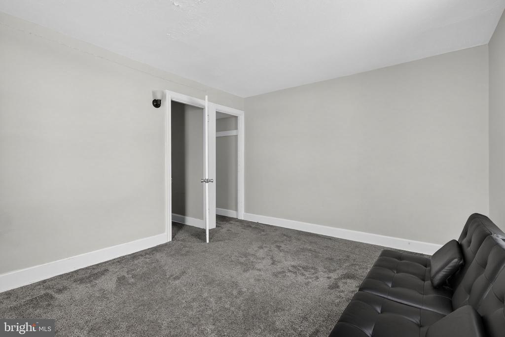 734 S 2ND STREET