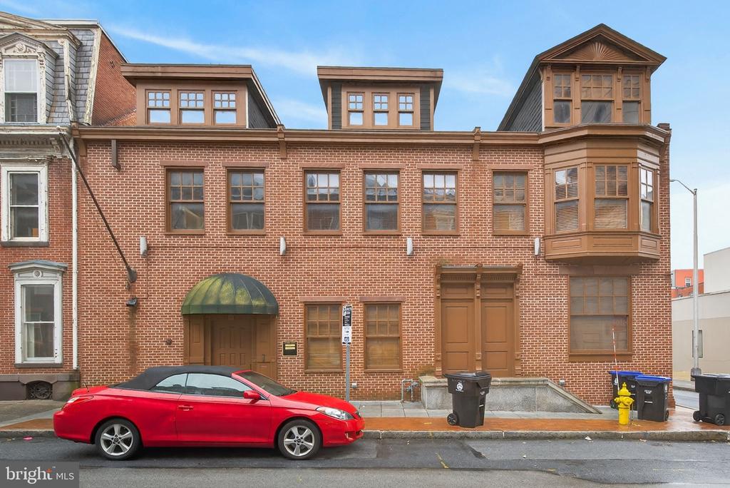 215 PINE STREET
