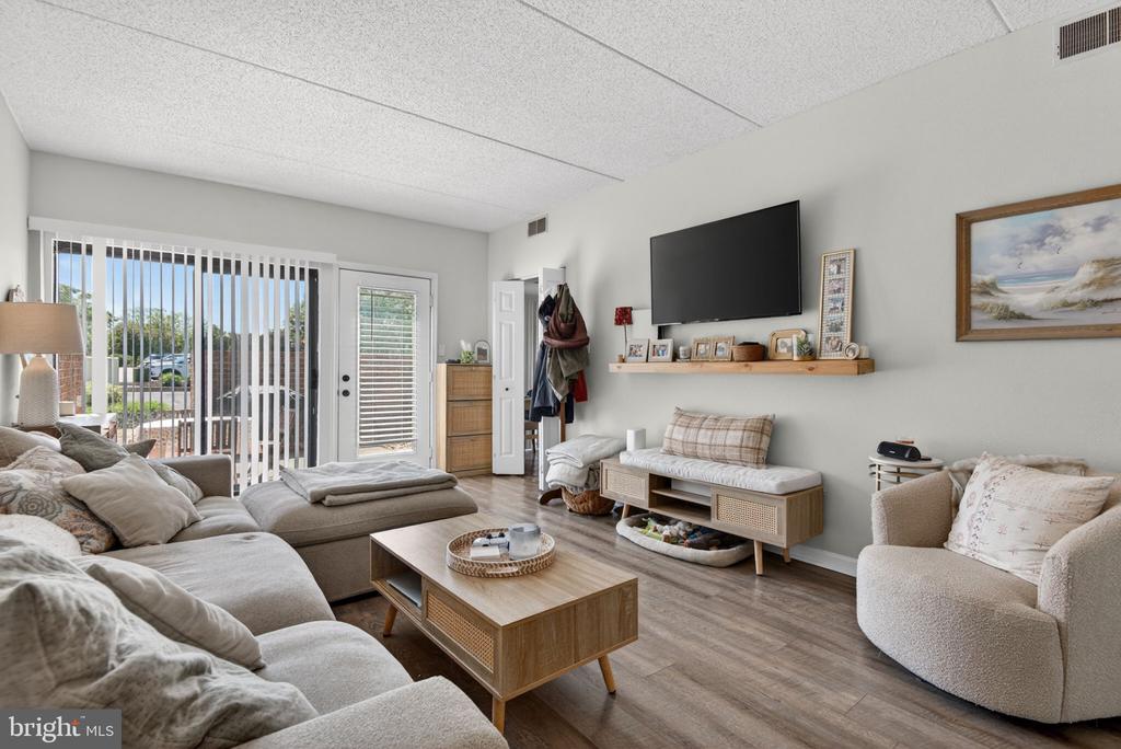 204 CHERRINGTON DRIVE