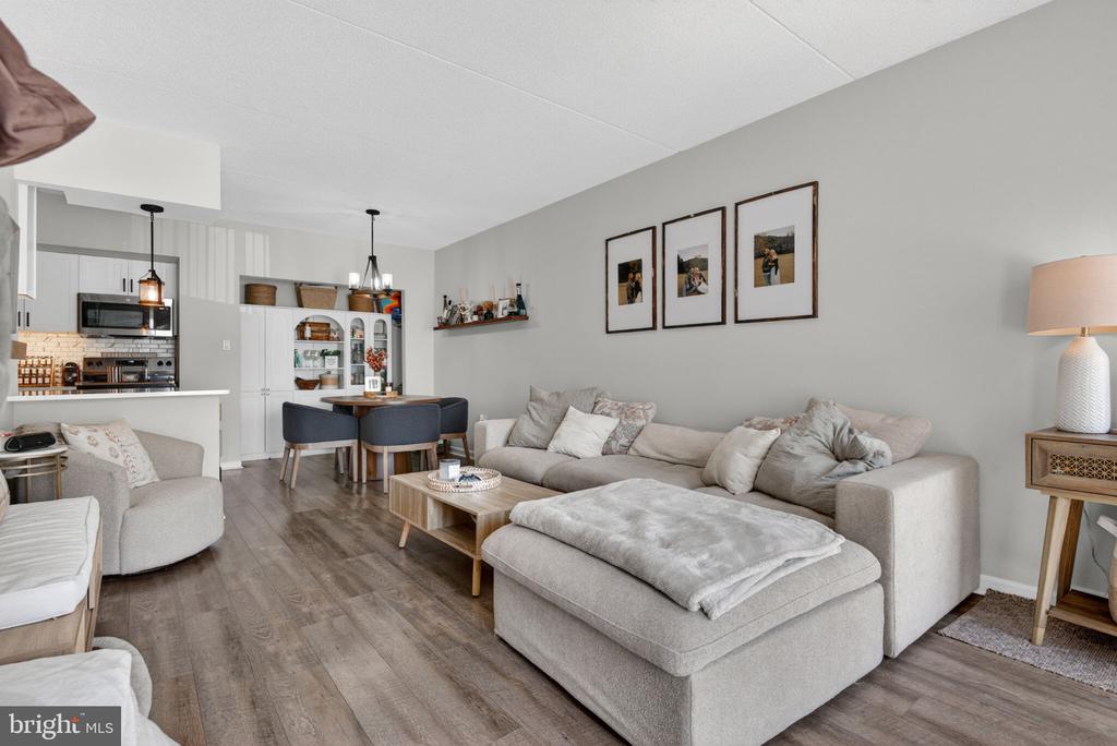 204 CHERRINGTON DRIVE