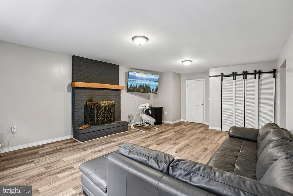 4317 WINTHROP DRIVE
