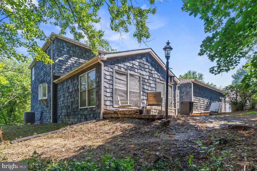 4317 WINTHROP DRIVE