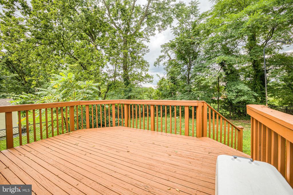 873 BLUE JAY ROAD