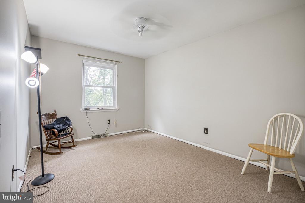 873 BLUE JAY ROAD