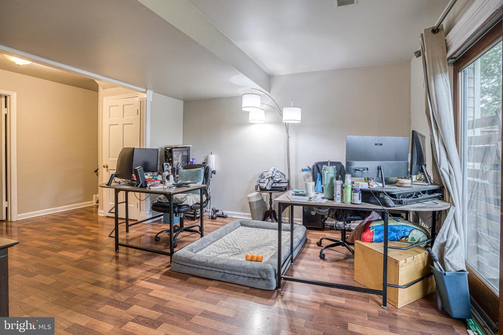873 BLUE JAY ROAD