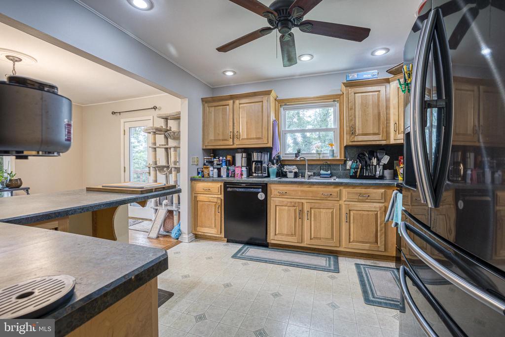 873 BLUE JAY ROAD