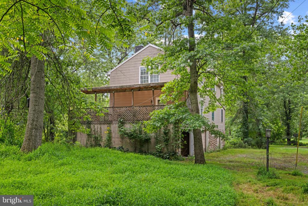 198 VALLEY ROAD