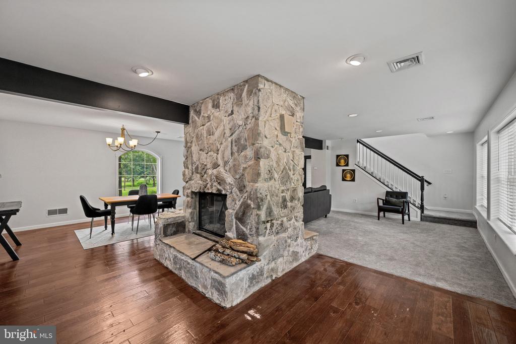 198 VALLEY ROAD