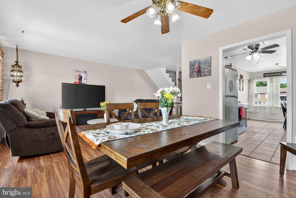 824 WOODLAWN DRIVE