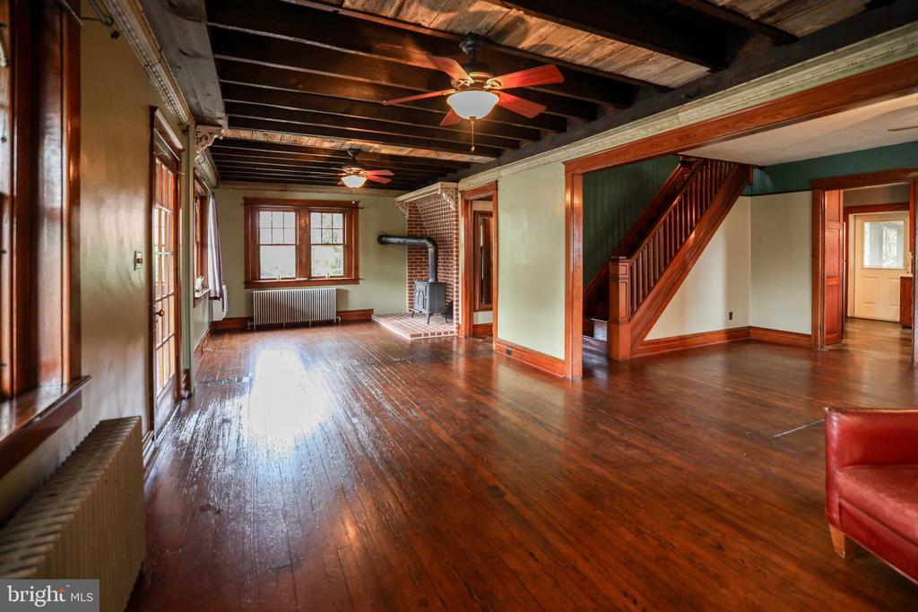 1110 WALNUT STREET