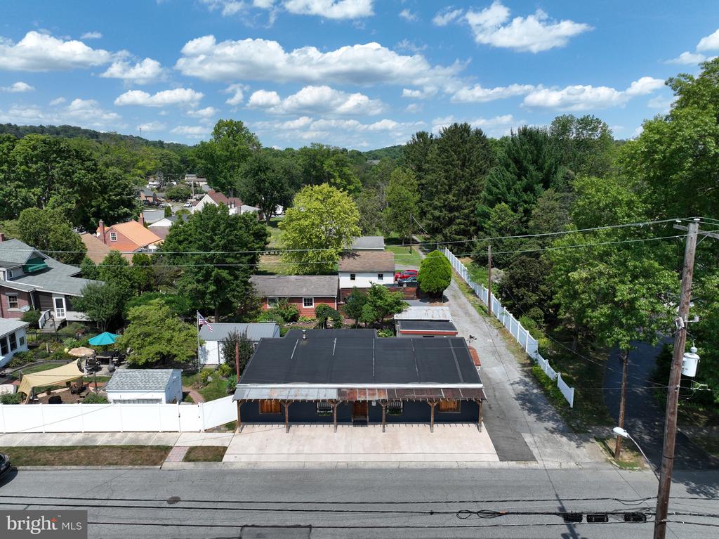1110 WALNUT STREET