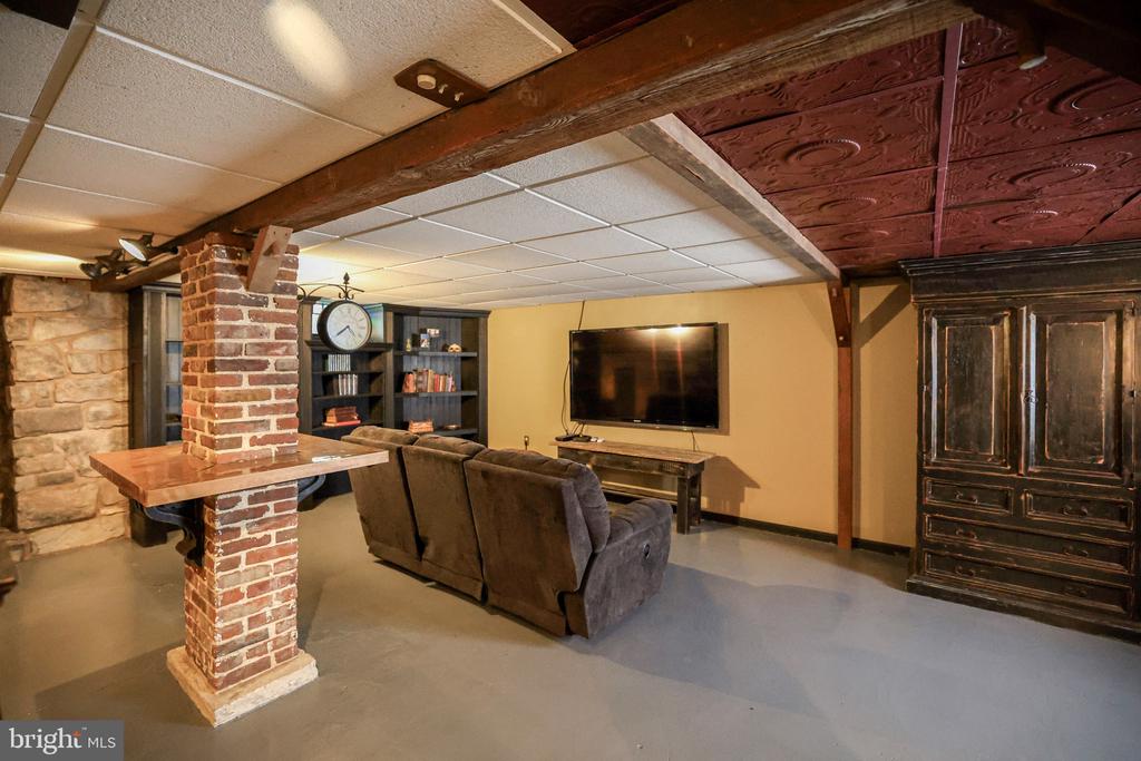 1110 WALNUT STREET