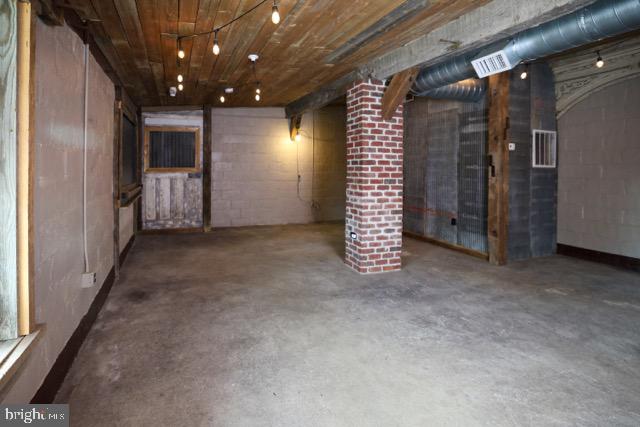 1110 WALNUT STREET