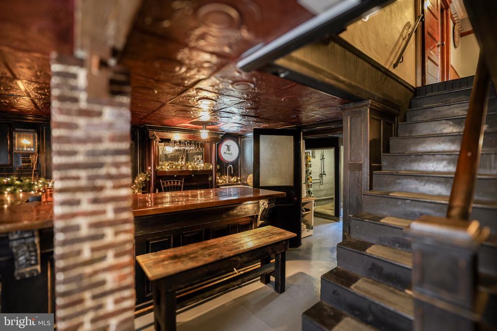 1110 WALNUT STREET