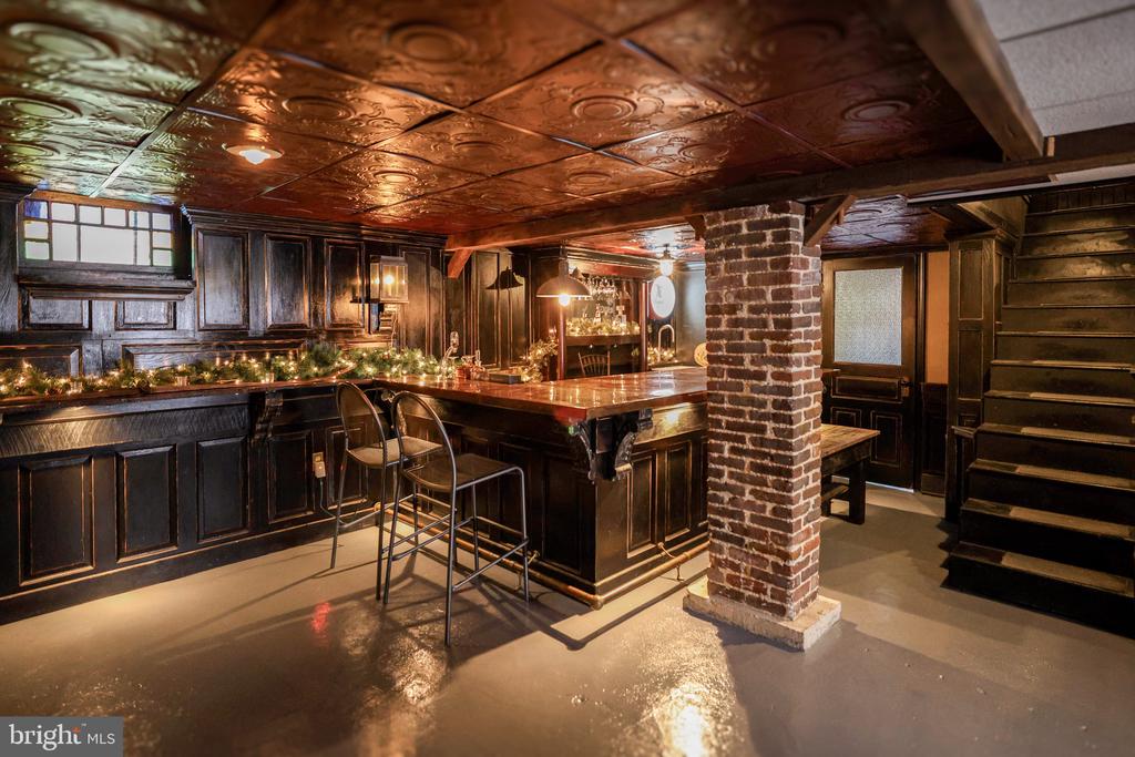 1110 WALNUT STREET