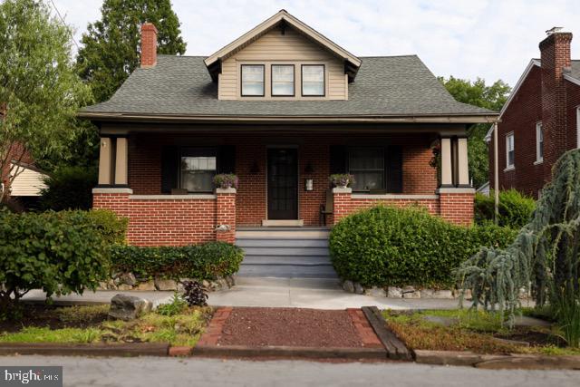 25 N 11TH STREET
