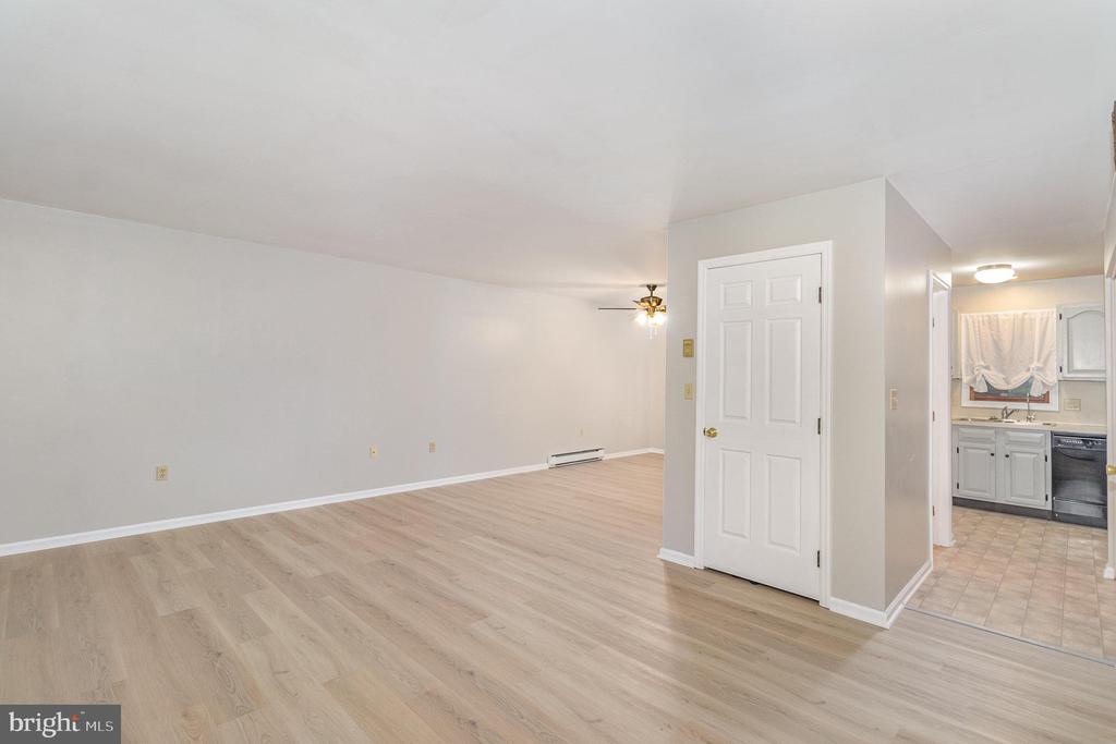8 ORIOLE DRIVE