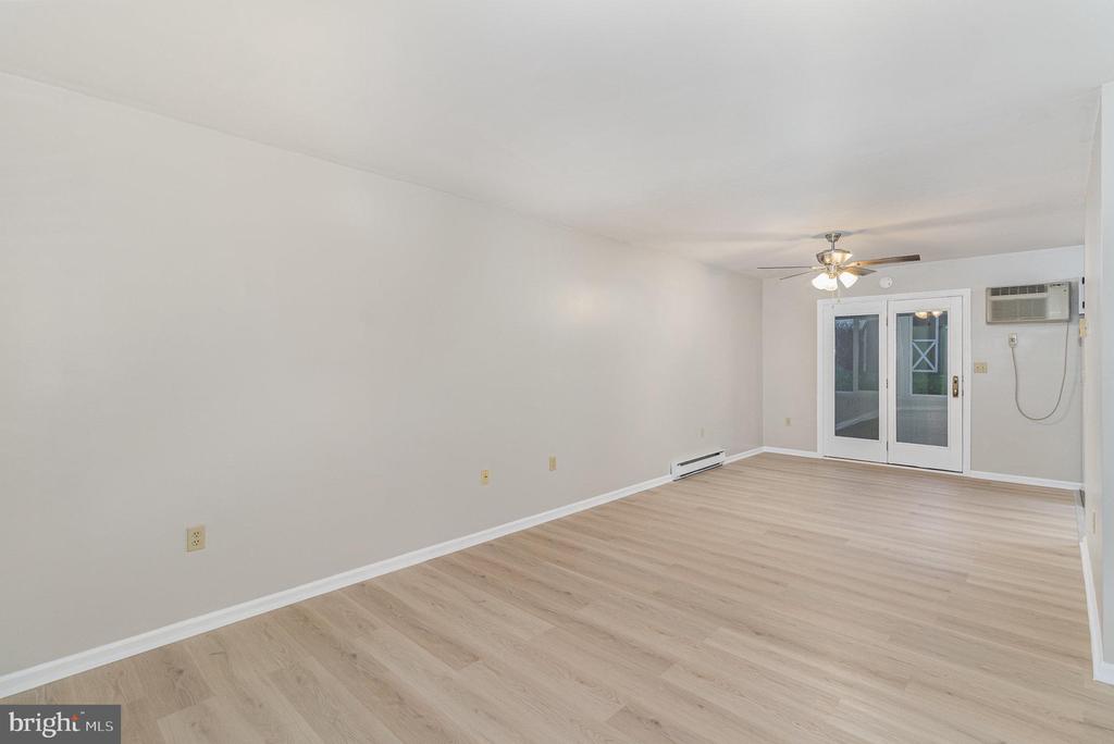 8 ORIOLE DRIVE