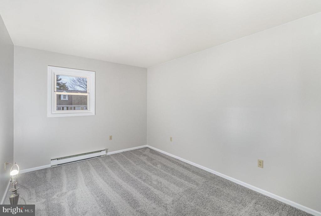 8 ORIOLE DRIVE