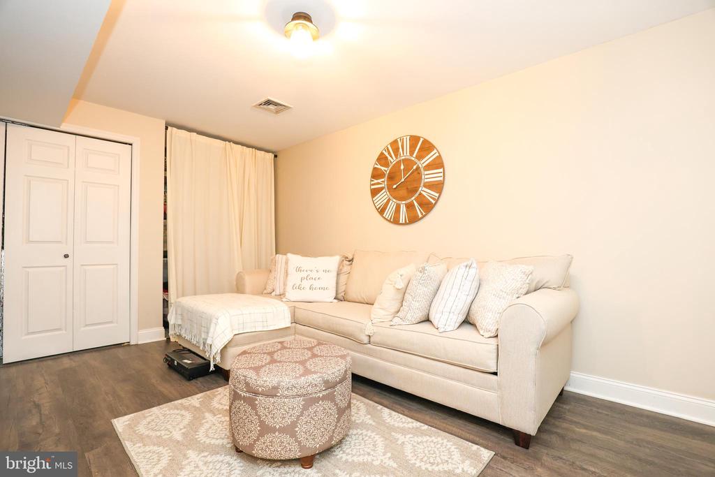 407 CROSSWINDS DRIVE