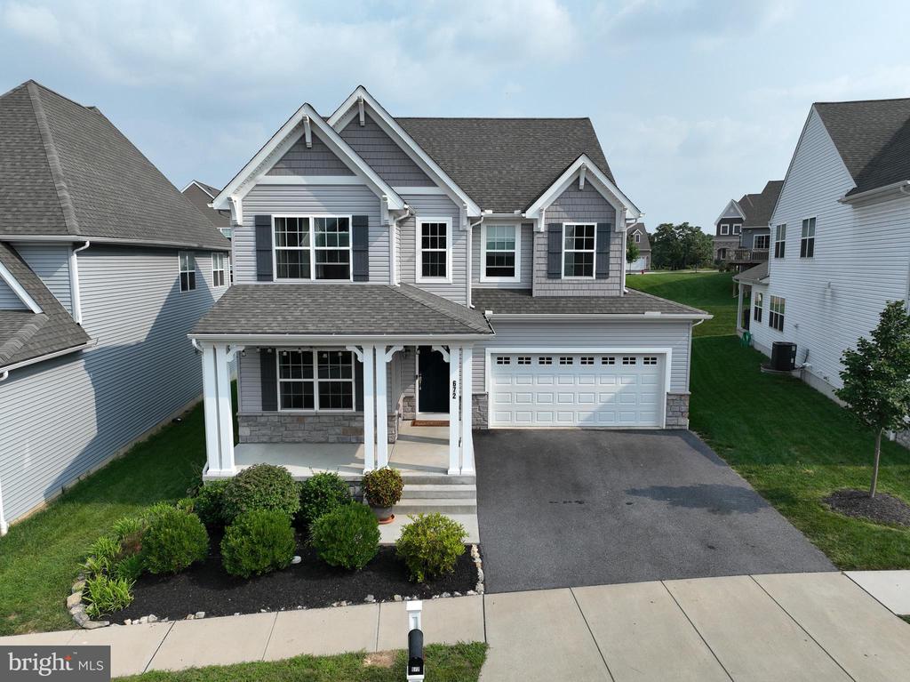 672 STOCKDALE DRIVE
