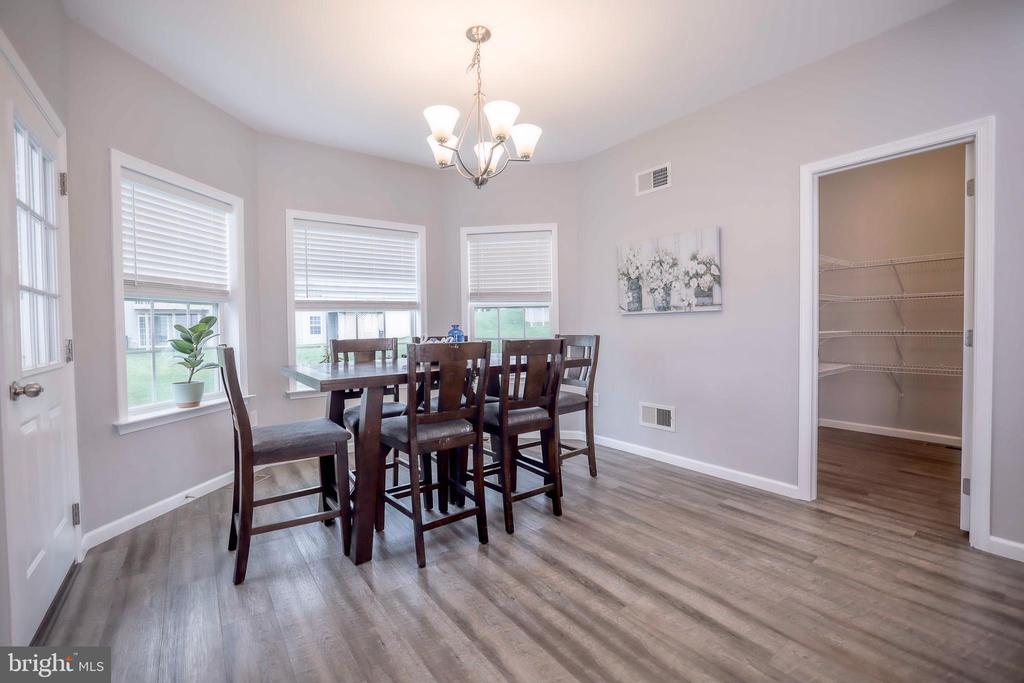 672 STOCKDALE DRIVE