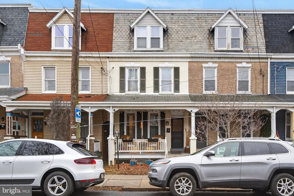 110 PEARL STREET