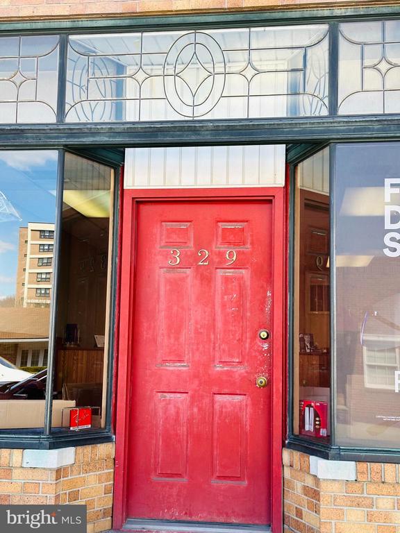 329 SUNBURY STREET