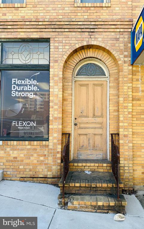 329 SUNBURY STREET
