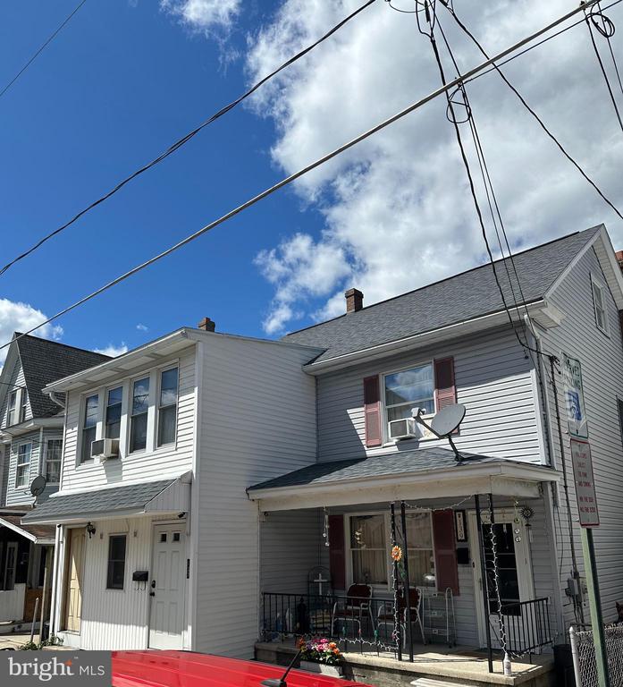 137 E HIGH STREET 139
