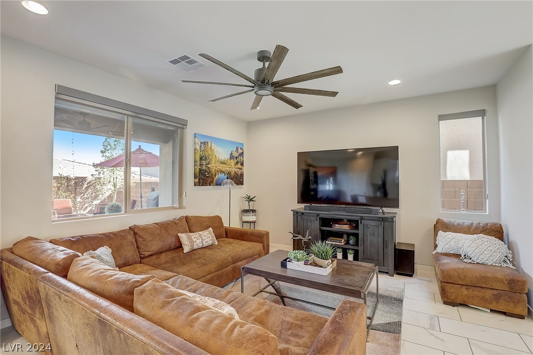 9716 Jade Rise Avenue