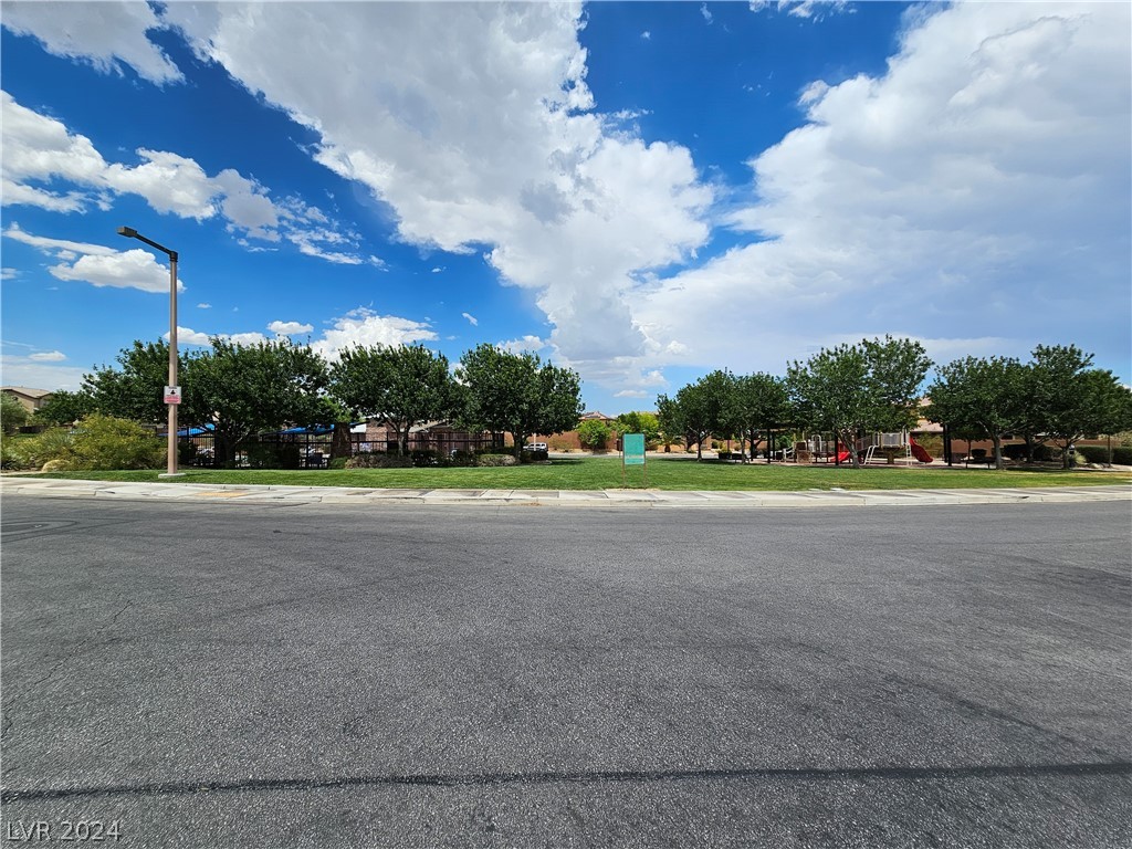 5460 Sawleaf Road